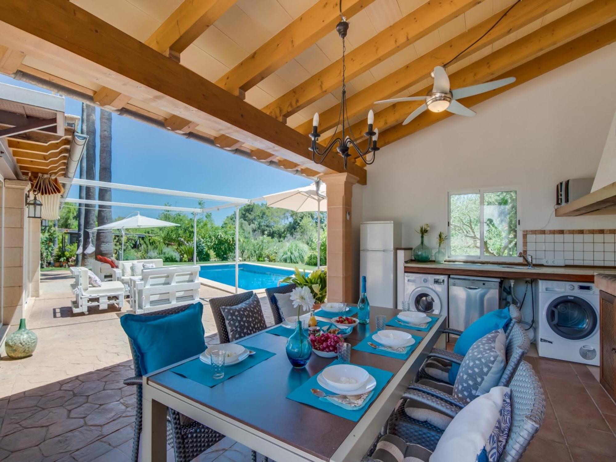 Vakantiehuis In With Garden *