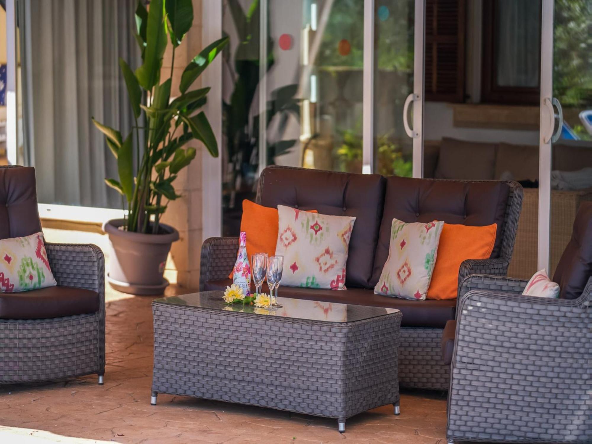 Vakantiehuis In With Garden *